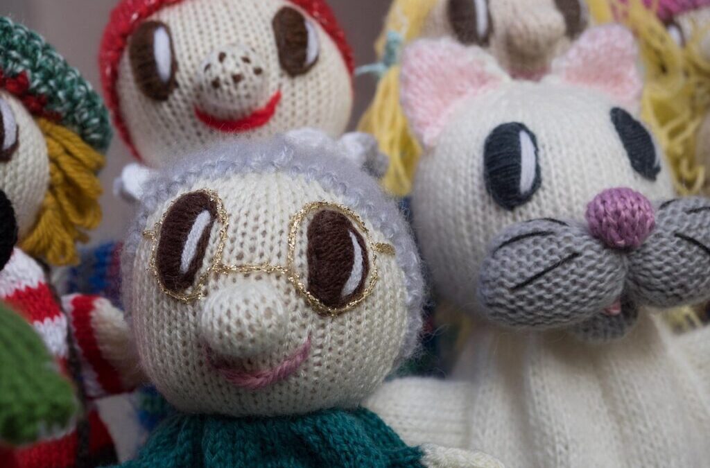 Crocheting / Want To Make Cool Stuff With Your Hands?…