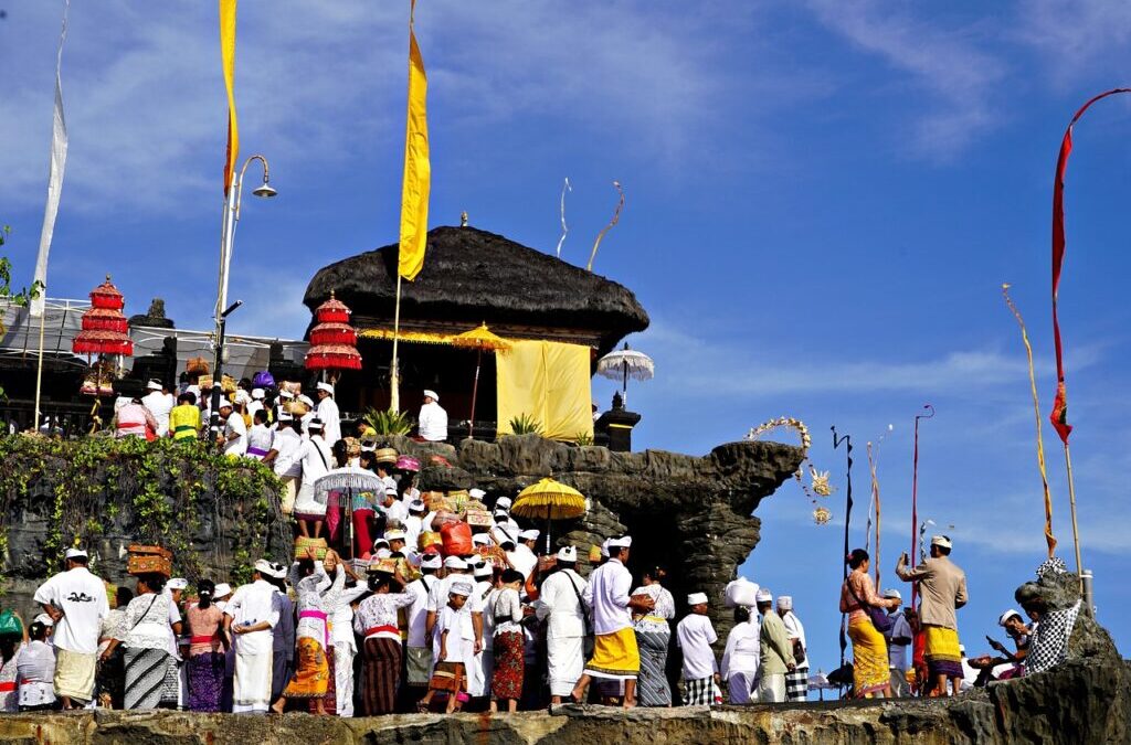 Religious Roles » Religions Around The World: What Roles Do…